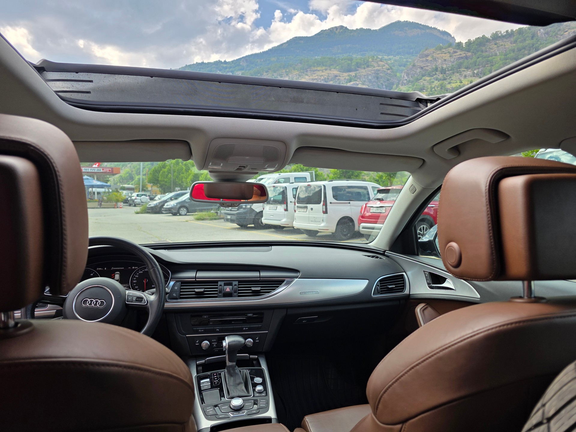 AUDI A6 Avant 3.0 TDI V6 quattro S-tronic-image-12
