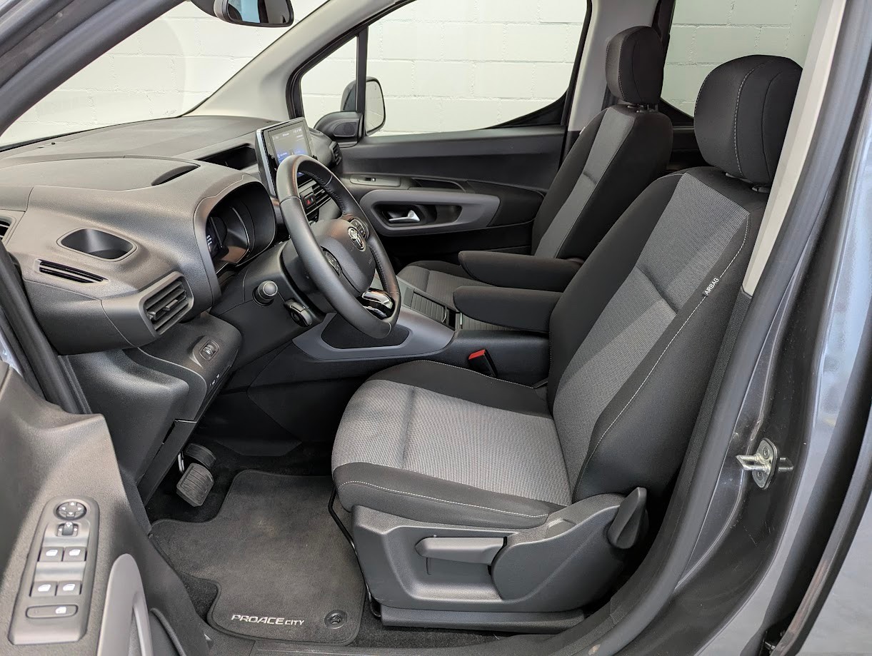 TOYOTA Proace City Verso L1 50kWh Trend*BIS ZU 284KM WLTP-REICHWEITE 10J GAR STANDHEIZUNG NAVI CAM ASSISTS*-image-2