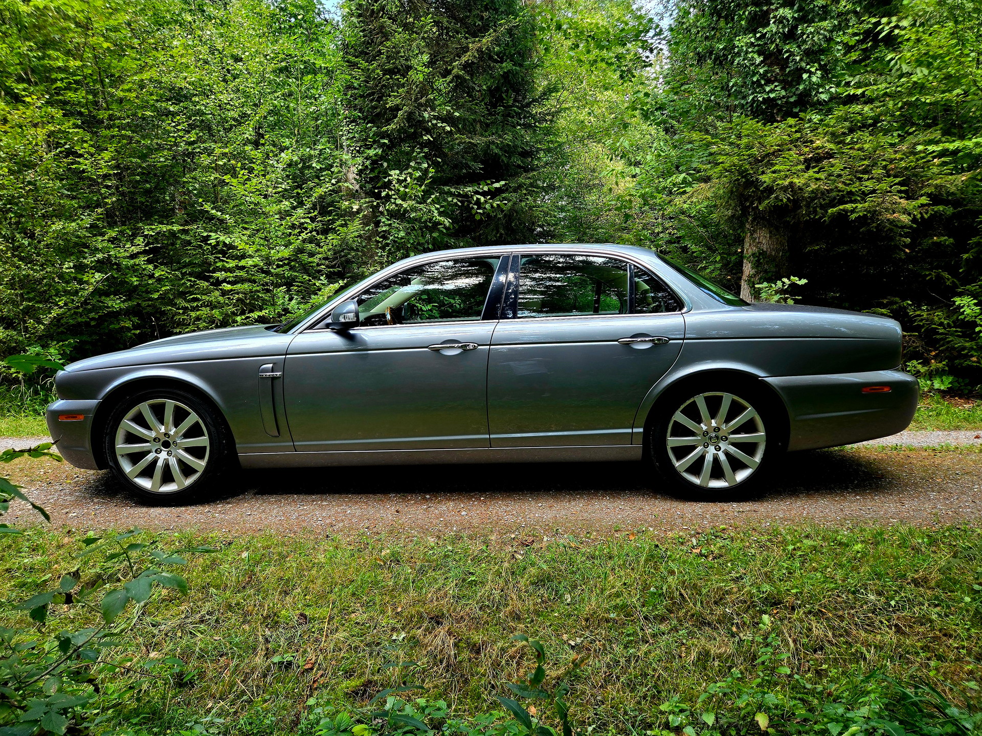 JAGUAR XJ8 3.5 V8 Executive-image-2