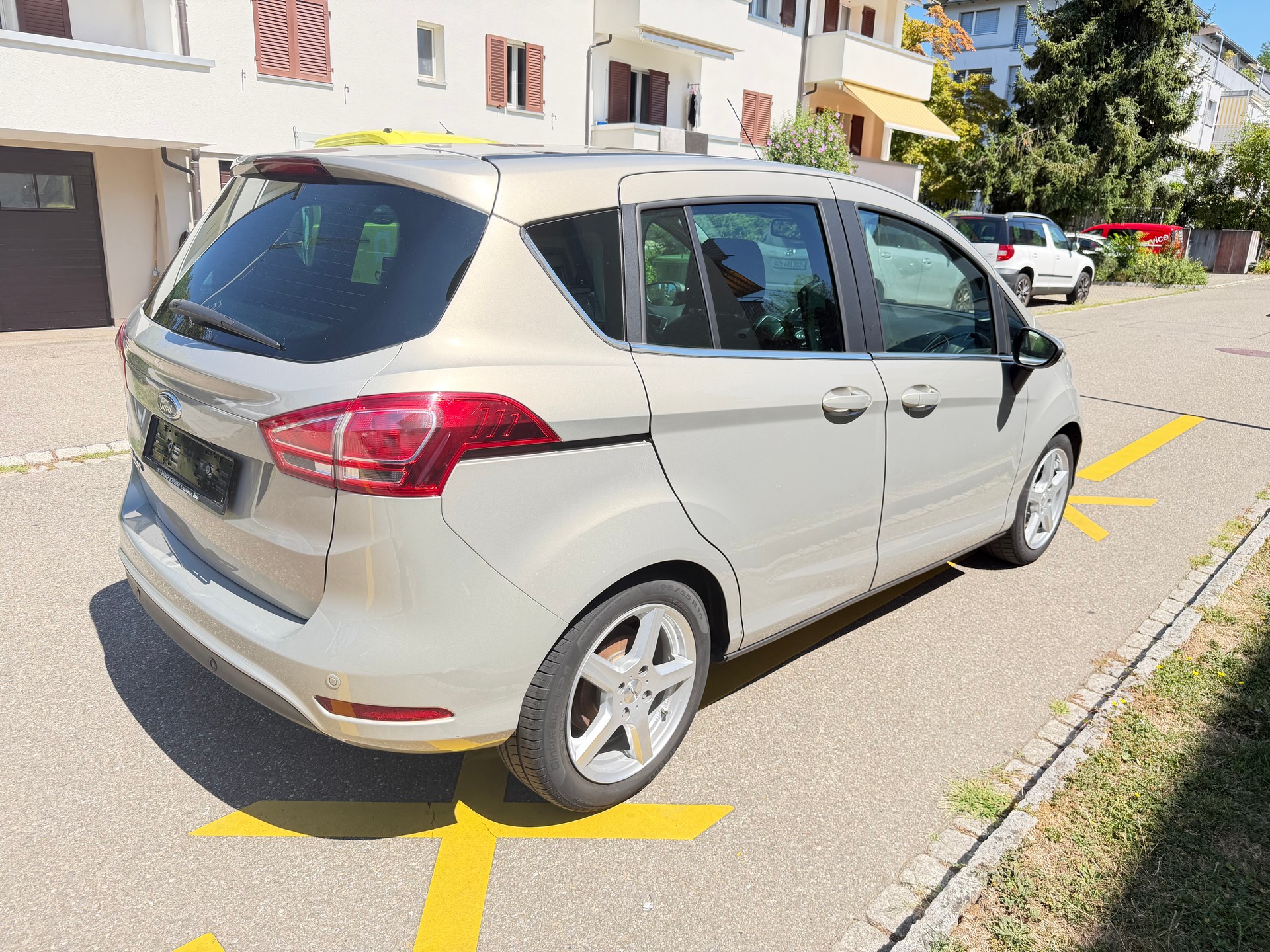 FORD B-Max 1.6 Ti-VCT Titanium PowerShift/ FRISCH AB MFK & SERVICE.-image-5