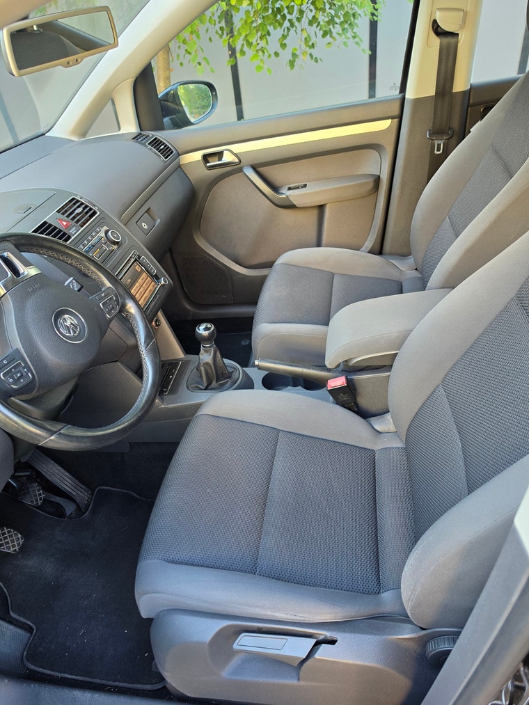 VW Touran 1.4 TSI Team DSG-image-9