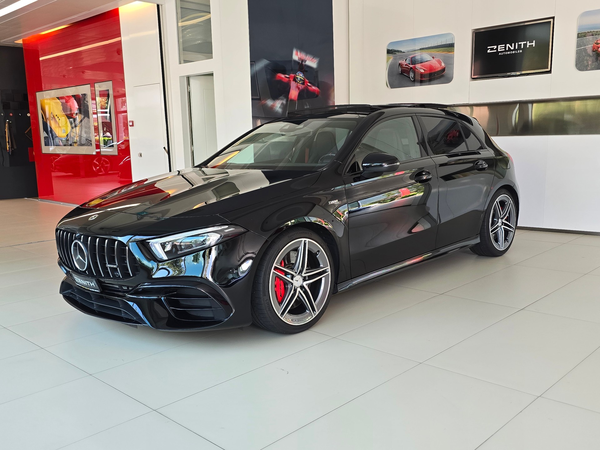 MERCEDES-BENZ A 45 S AMG 4Matic+ Speedshift-image-8