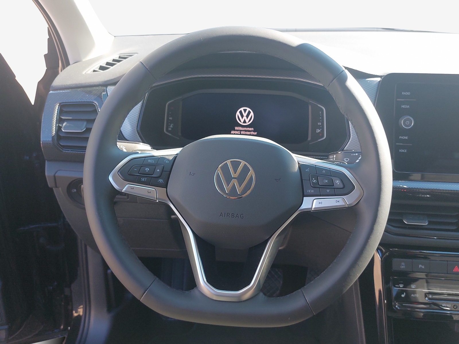 VW T-Cross 1.0 TSI EVO Life DSG-image-9
