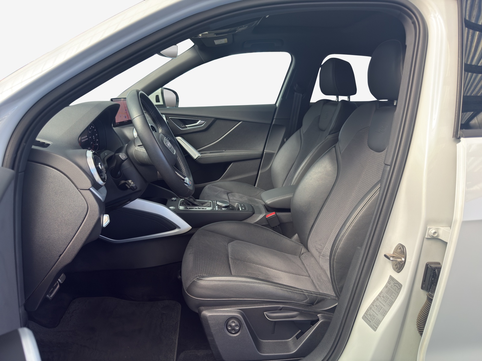 AUDI Q2 40 TFSI S line Attraction quattro S-tronic-image-7