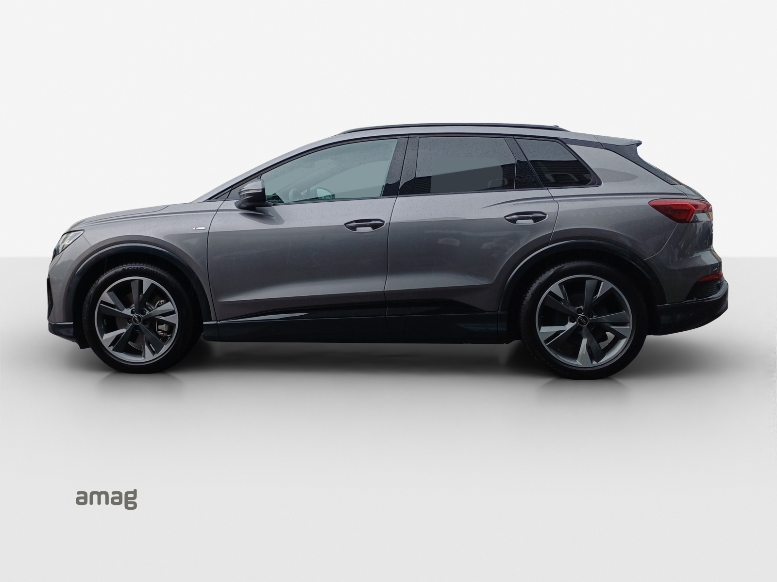 AUDI Q4 e-tron 45 quattro-image-1
