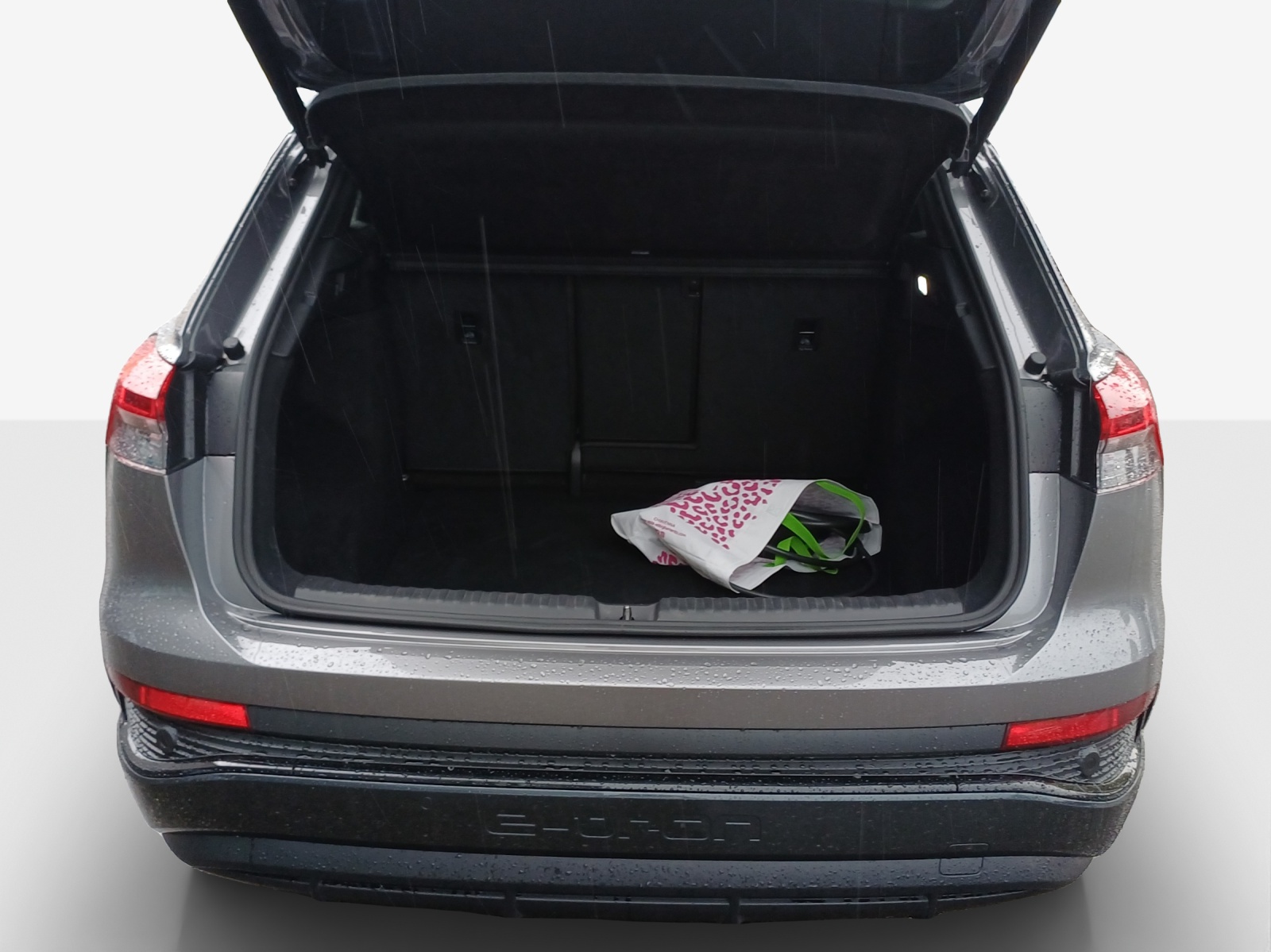 AUDI Q4 e-tron 45 quattro-image-13