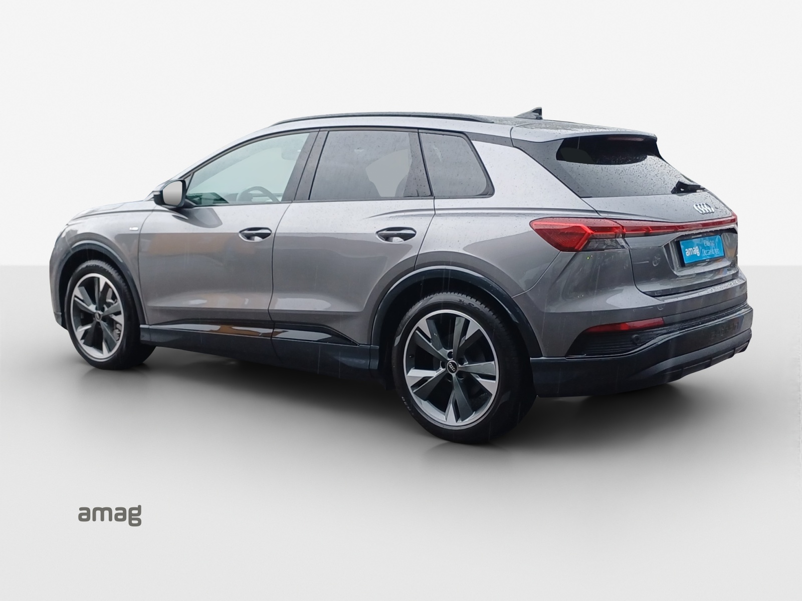 AUDI Q4 e-tron 45 quattro-image-2