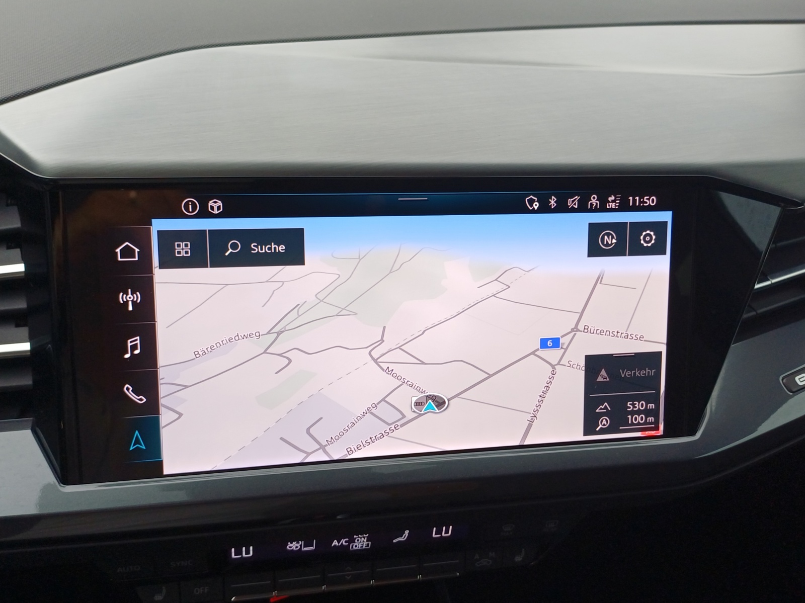 AUDI Q4 e-tron 45 quattro-image-15
