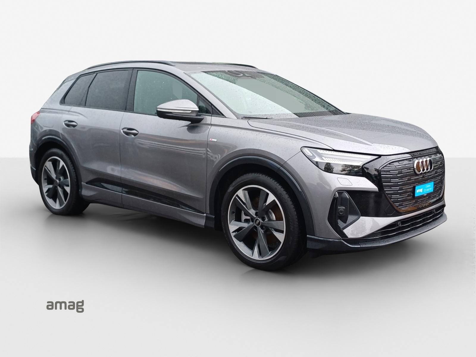 AUDI Q4 e-tron 45 quattro-image-6