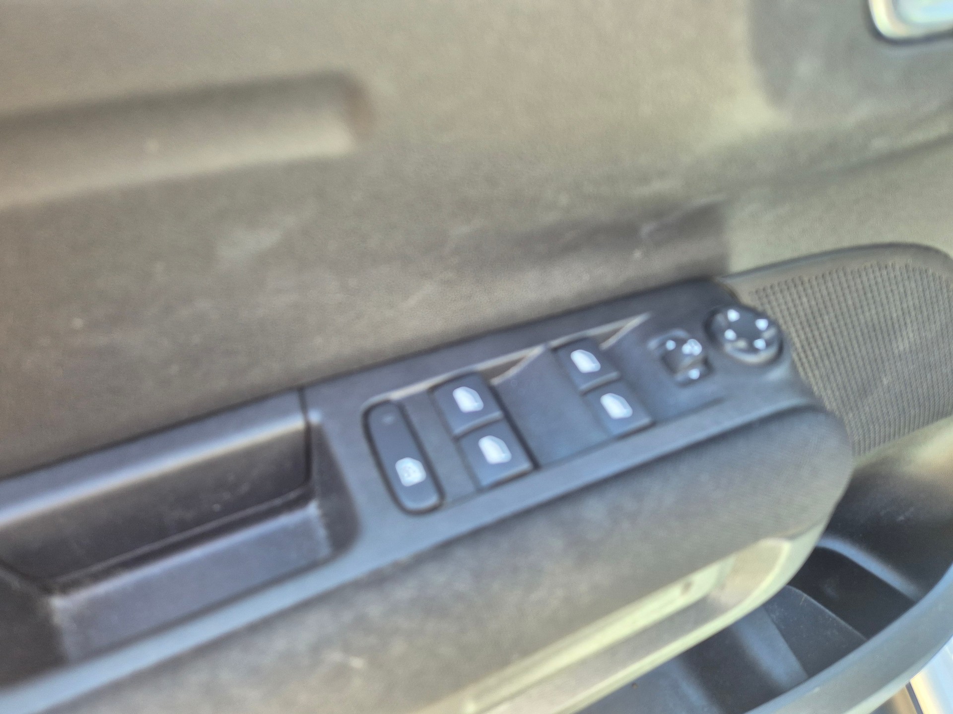 CITROEN C3 AIRCROSS-image-9