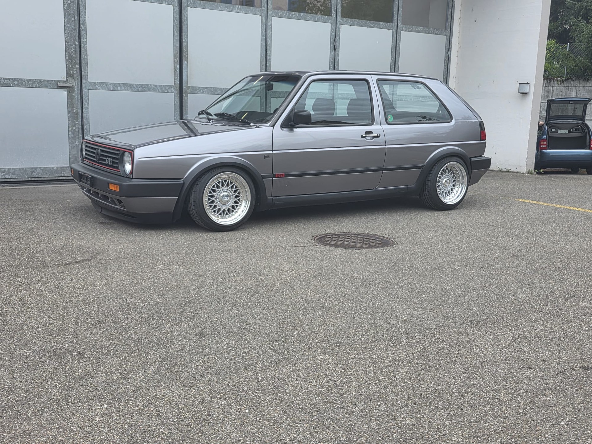 VW GTI 8V 107 PS-image-2