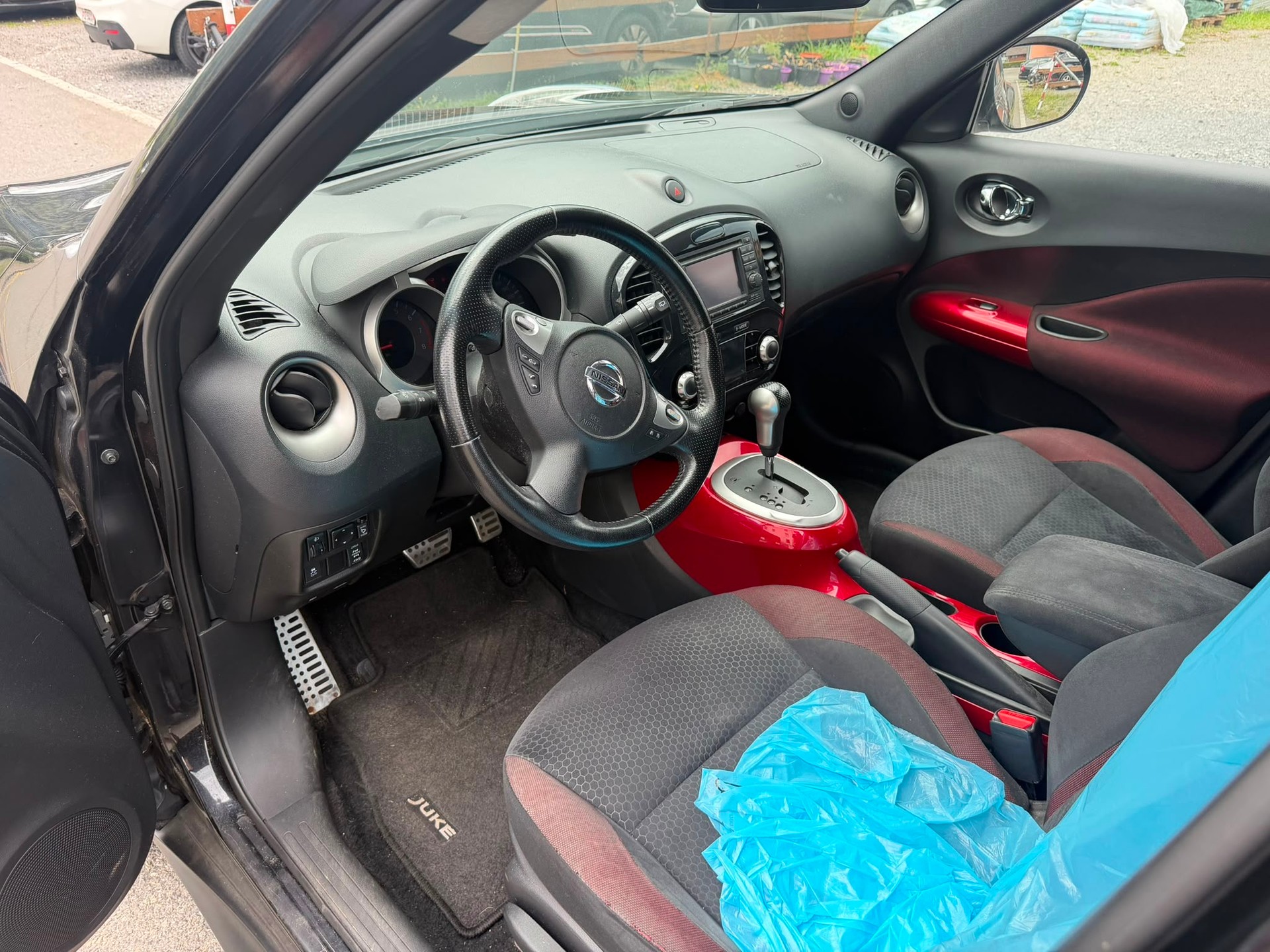NISSAN Juke 1.6 DIG-T tekna 4x4 Xtronic M-CVT-image-6