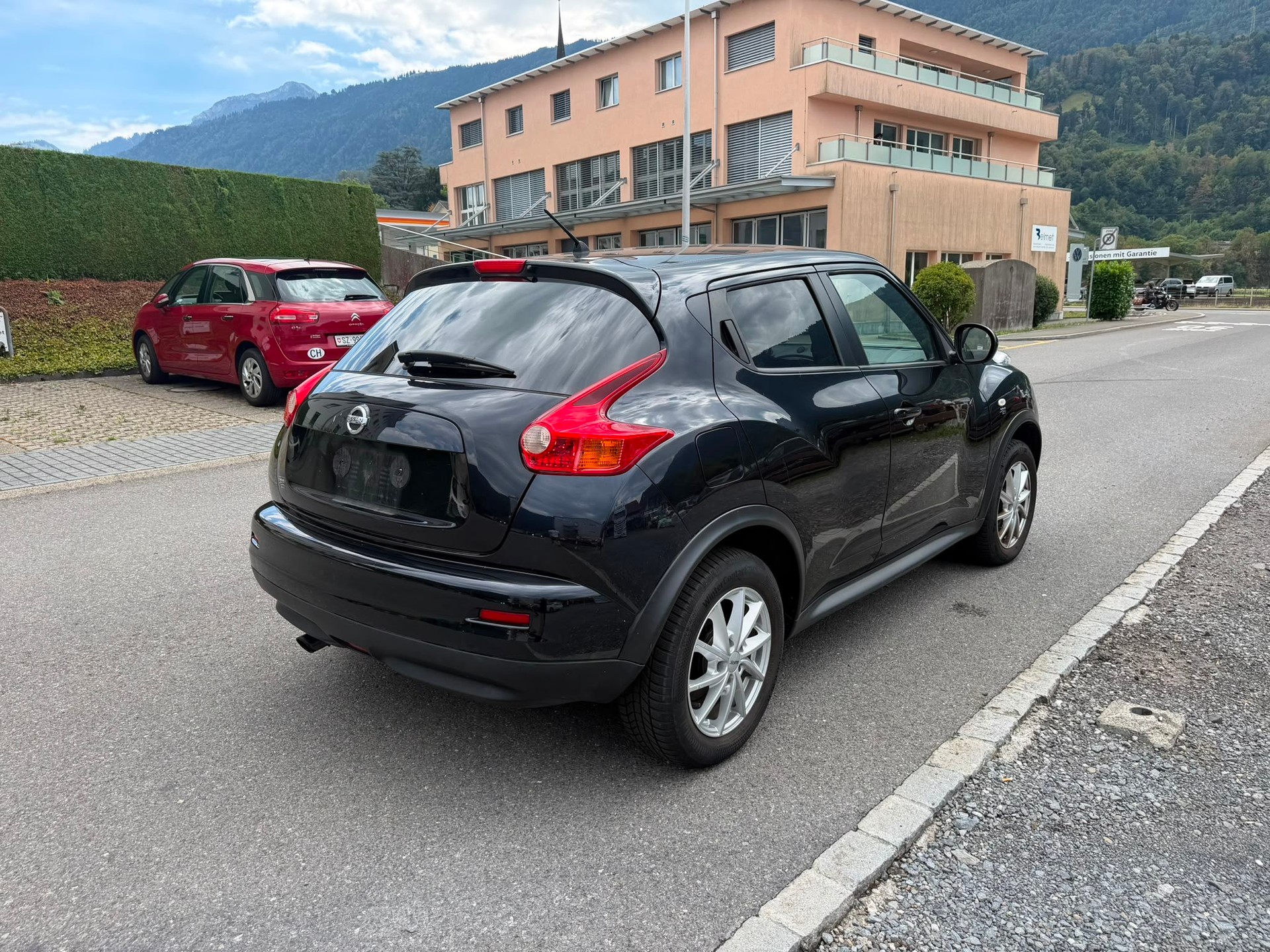 NISSAN Juke 1.6 DIG-T tekna 4x4 Xtronic M-CVT-image-3