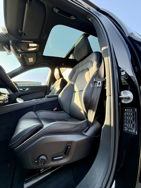 VOLVO 2.0 T6 TE Ultra Dark eAWD-image-12