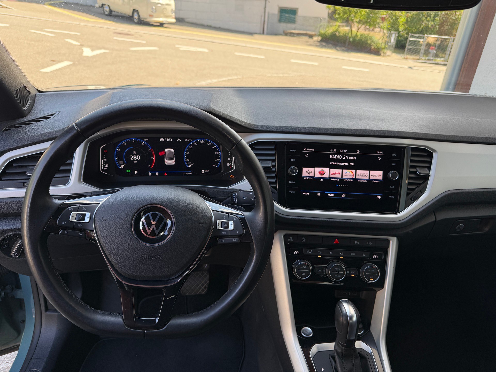 VW 1.5 TSI Advance DSG-image-8