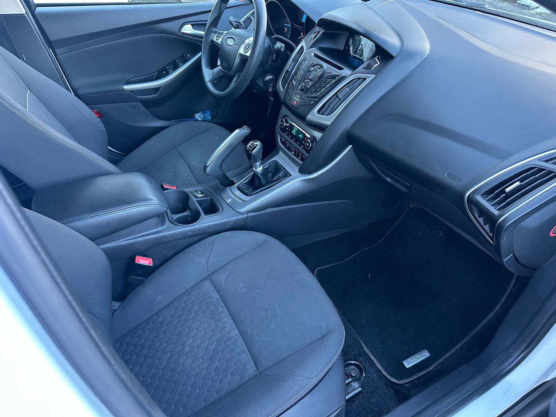 FORD Focus 1.0 SCTi Carving-image-8