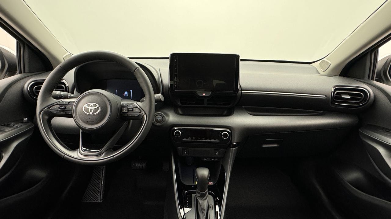 TOYOTA Yaris 1.5 Sport e-CVT-image-5