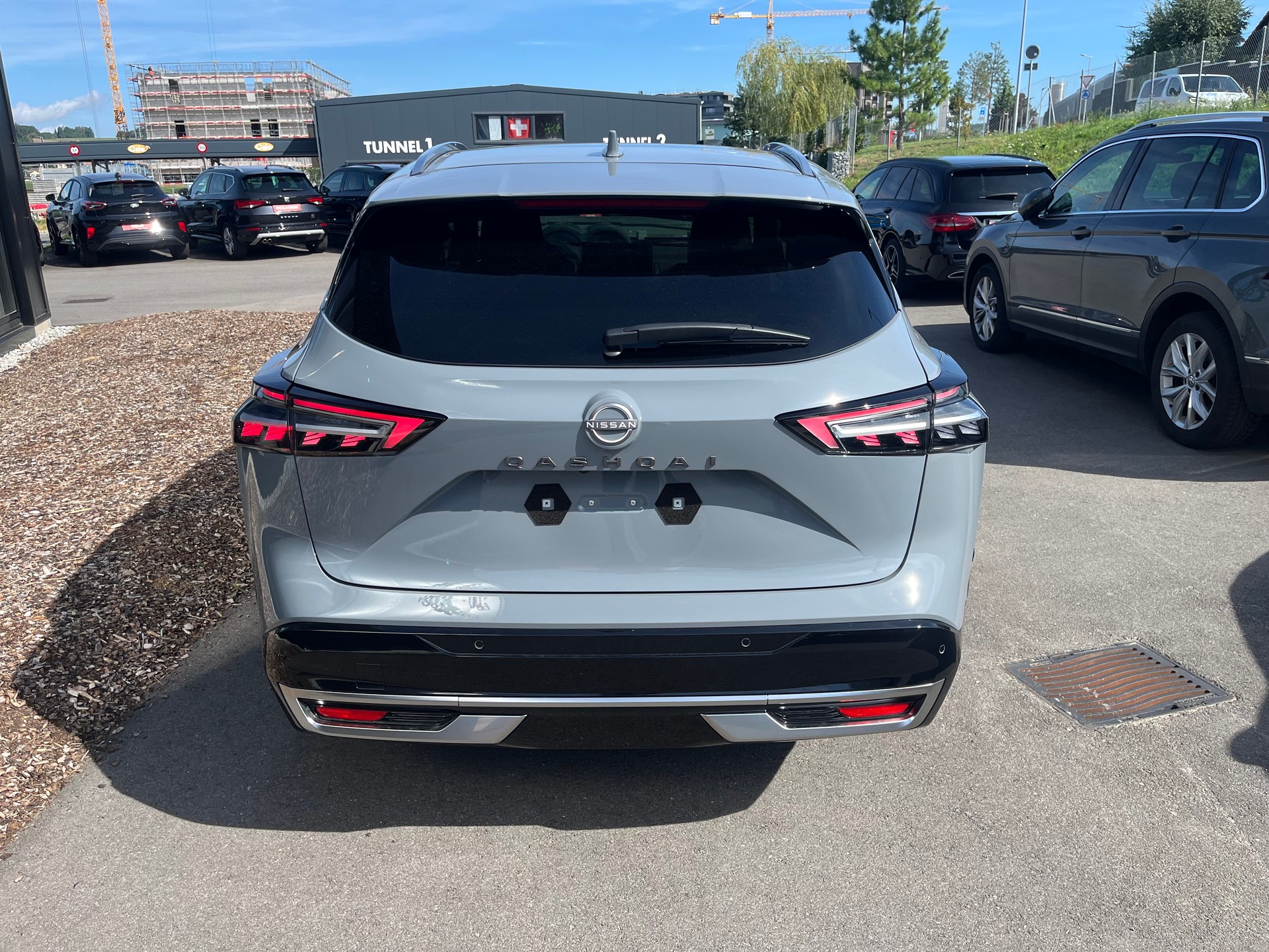 NISSAN Qashqai 1.3 DIG-T MHEV Tekna+ Xtronic 4x4-image-3