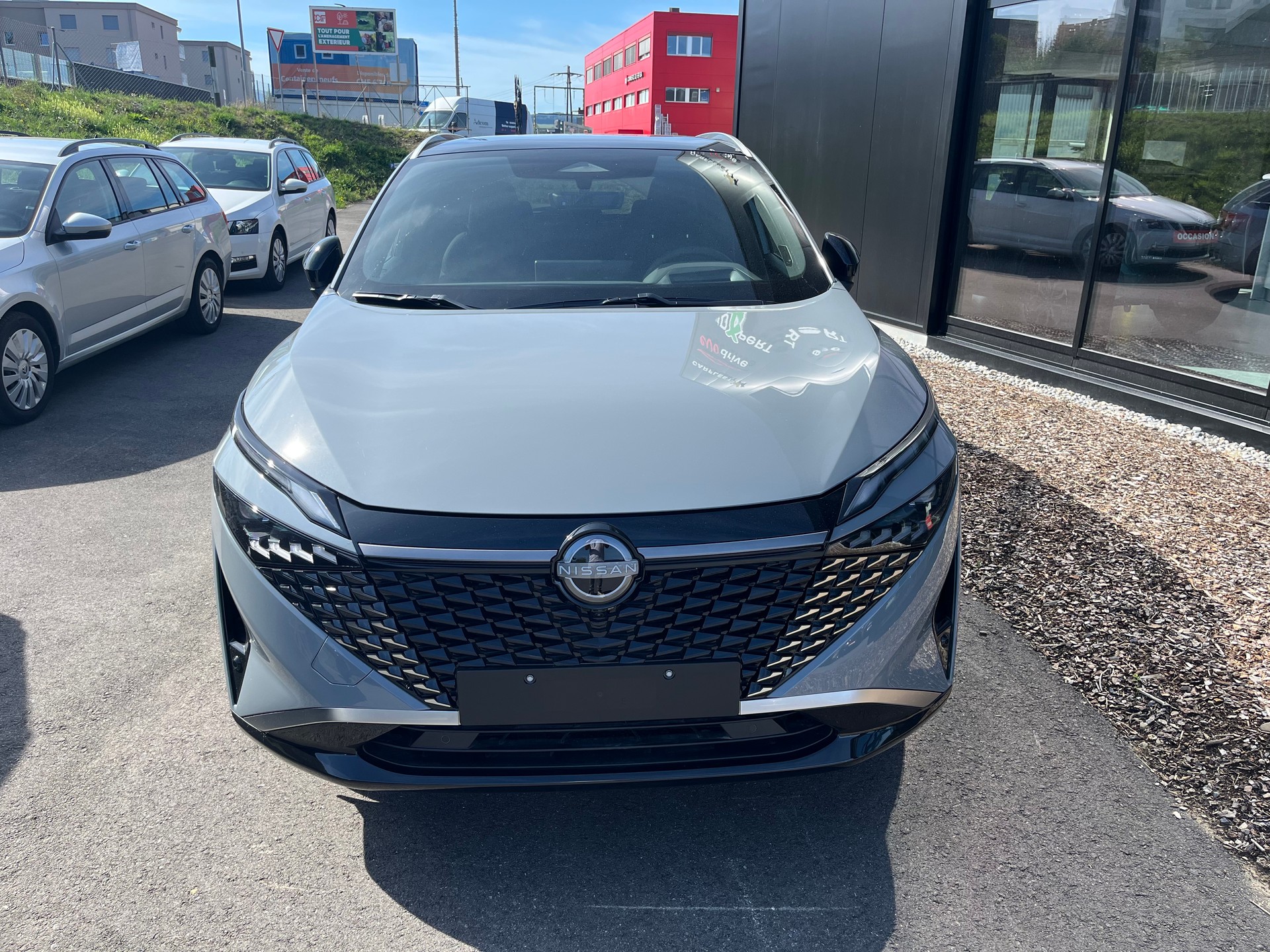 NISSAN Qashqai 1.3 DIG-T MHEV Tekna+ Xtronic 4x4-image-2