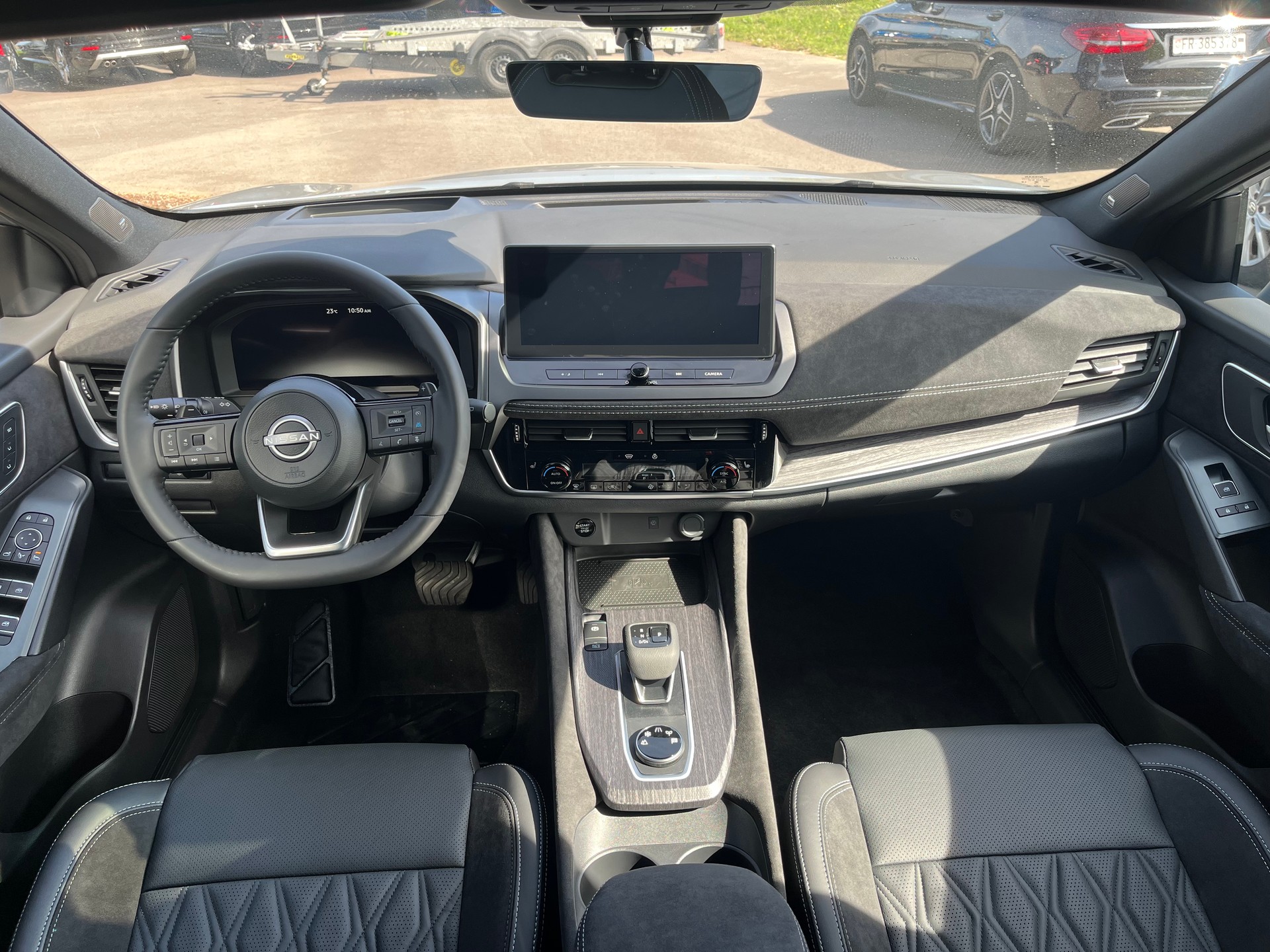 NISSAN Qashqai 1.3 DIG-T MHEV Tekna+ Xtronic 4x4-image-10