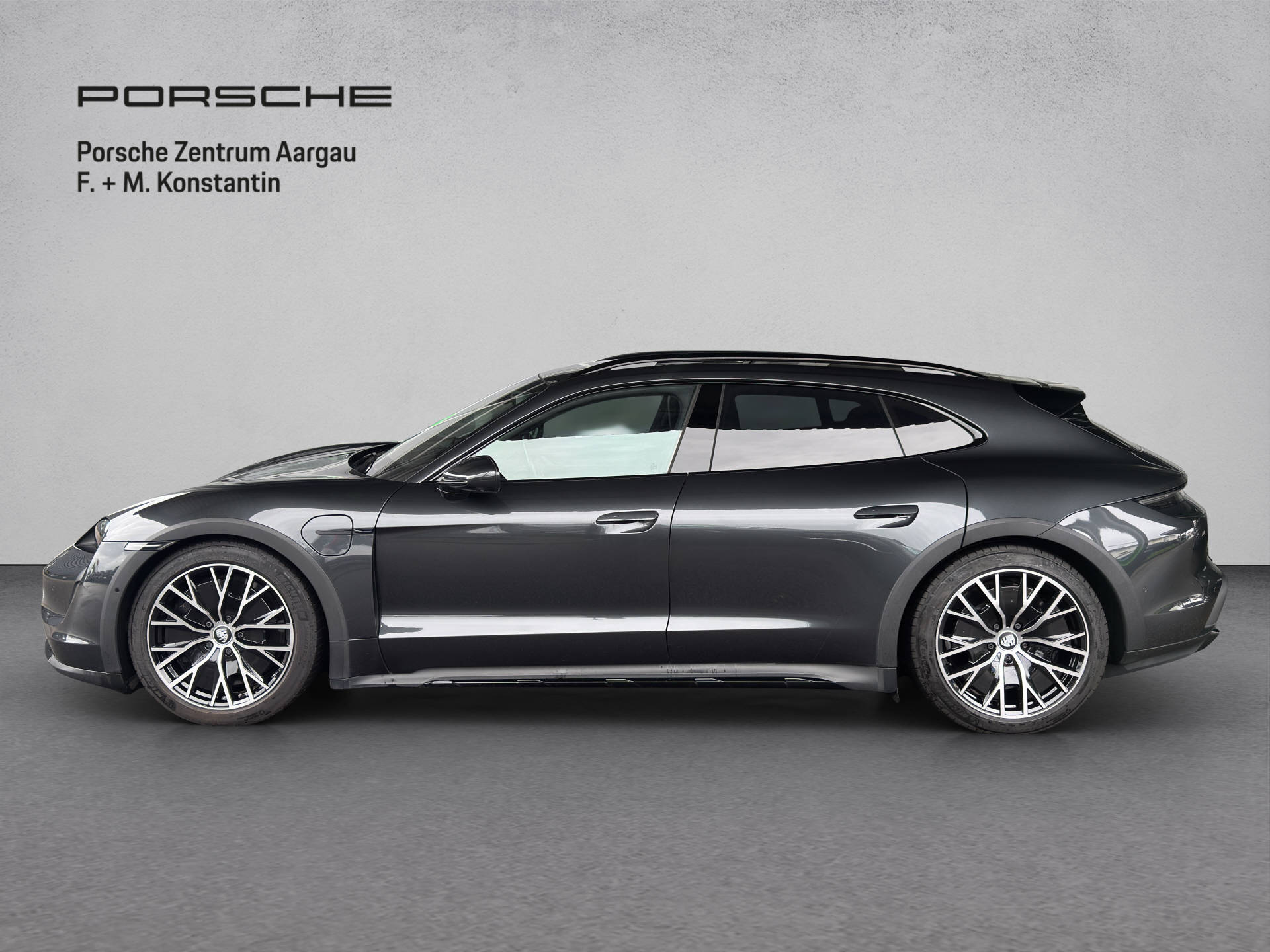 PORSCHE Taycan Turbo Cross Turismo-image-2