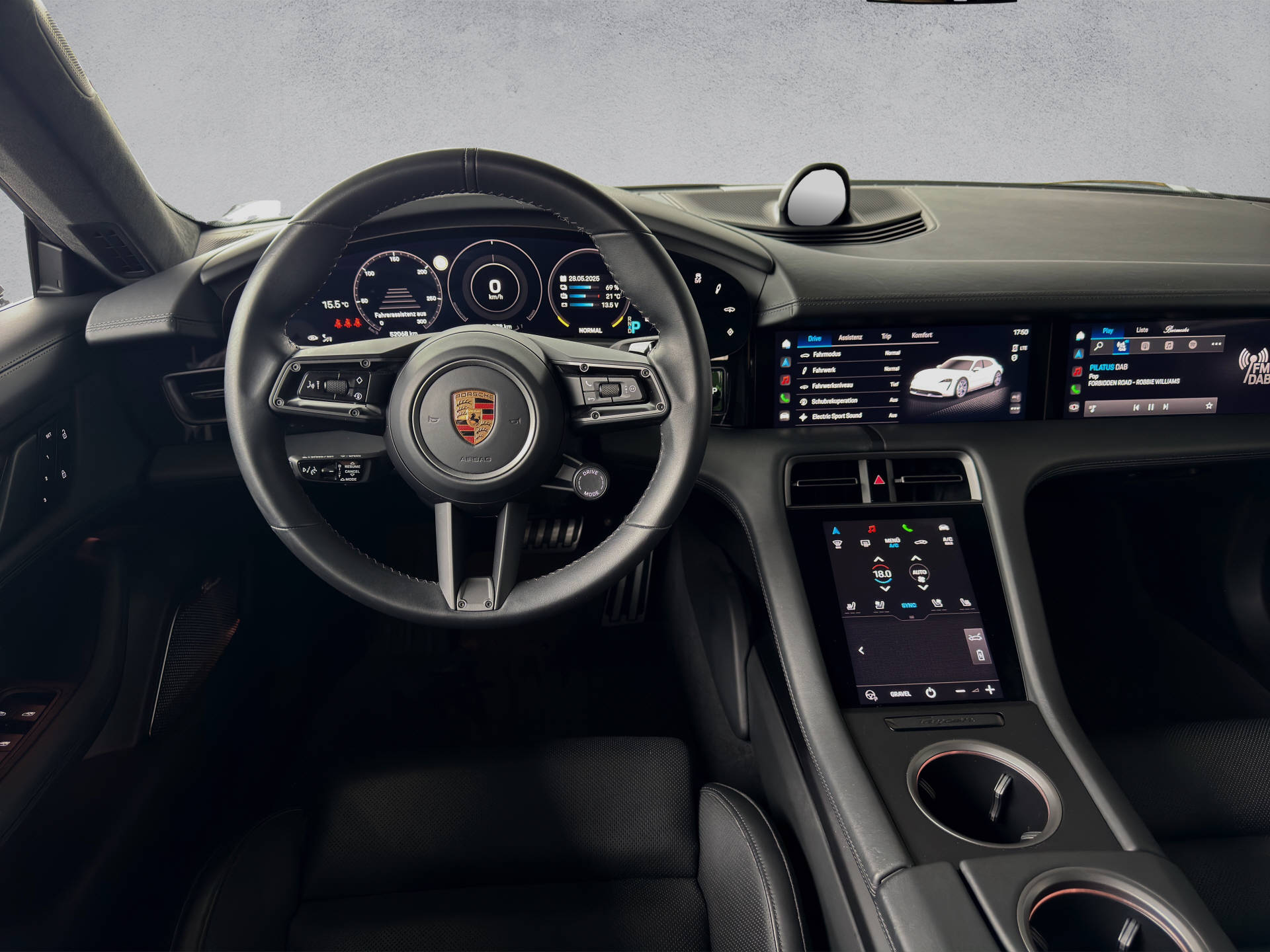 PORSCHE Taycan Turbo Cross Turismo-image-5