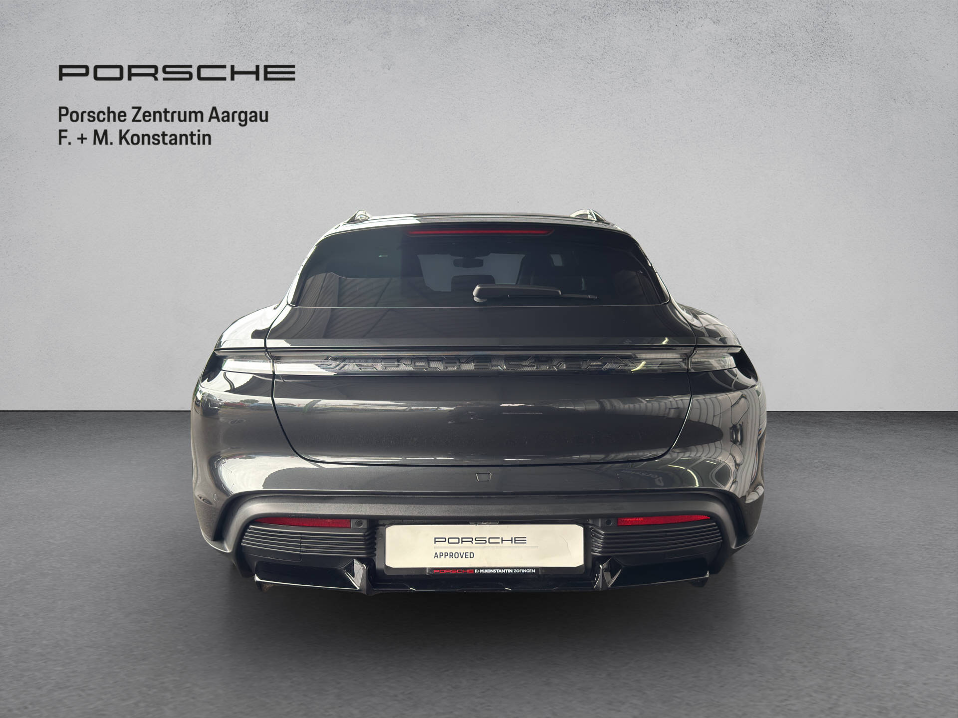 PORSCHE Taycan Turbo Cross Turismo-image-4