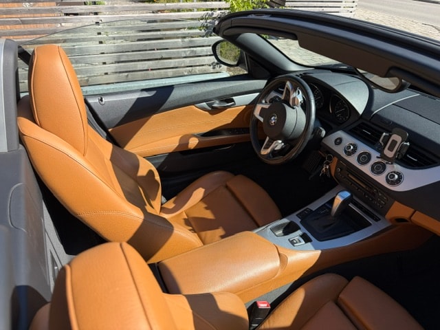 BMW 3.0i sDrive-image-2