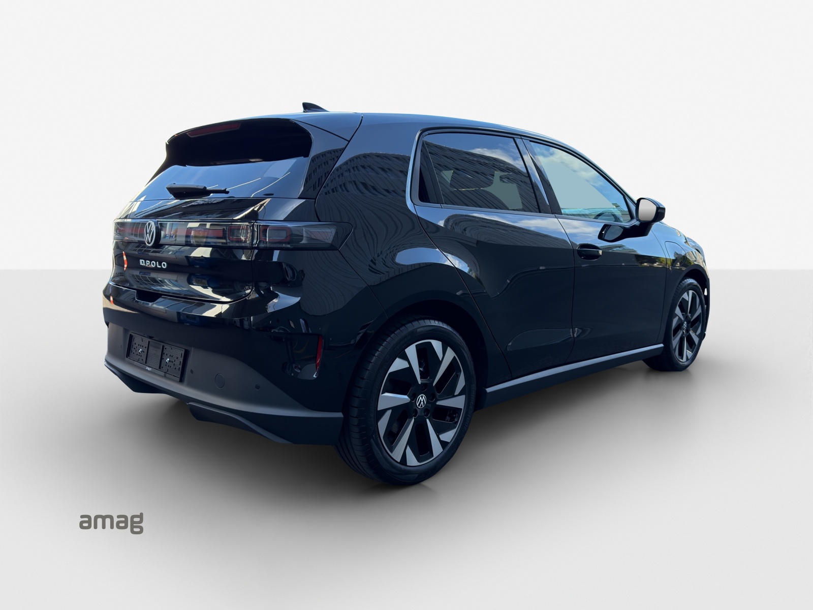 VW ID.Polo 52 kWh Life Edition One-image-4