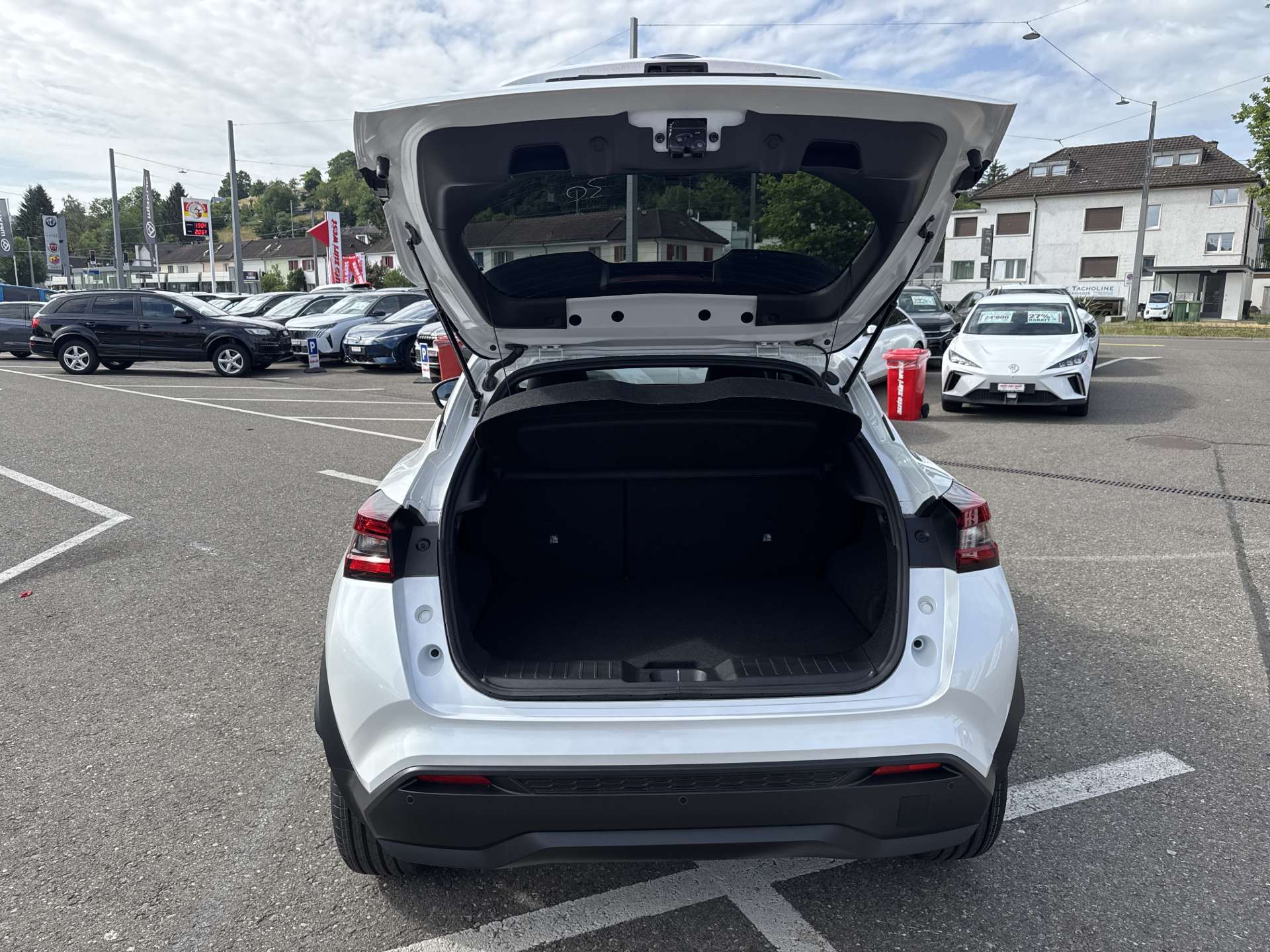 NISSAN Juke 1.0 DIG-T N-Connecta DCT-Automat-image-7