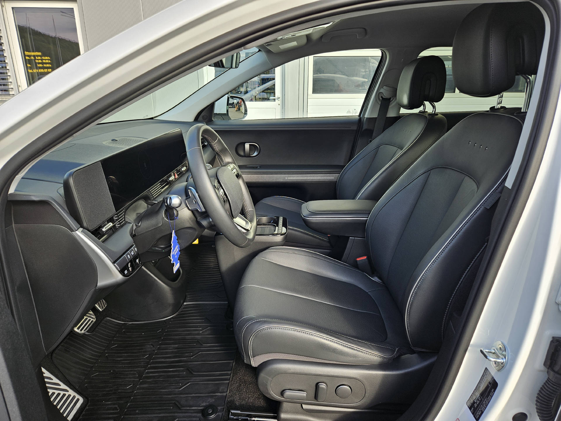 HYUNDAI Ioniq 5 84 kWh Amplia* Werksgarantie 5 Jahre ohne Kilometerbegrenzung * CH-Fahrzeug *-image-22