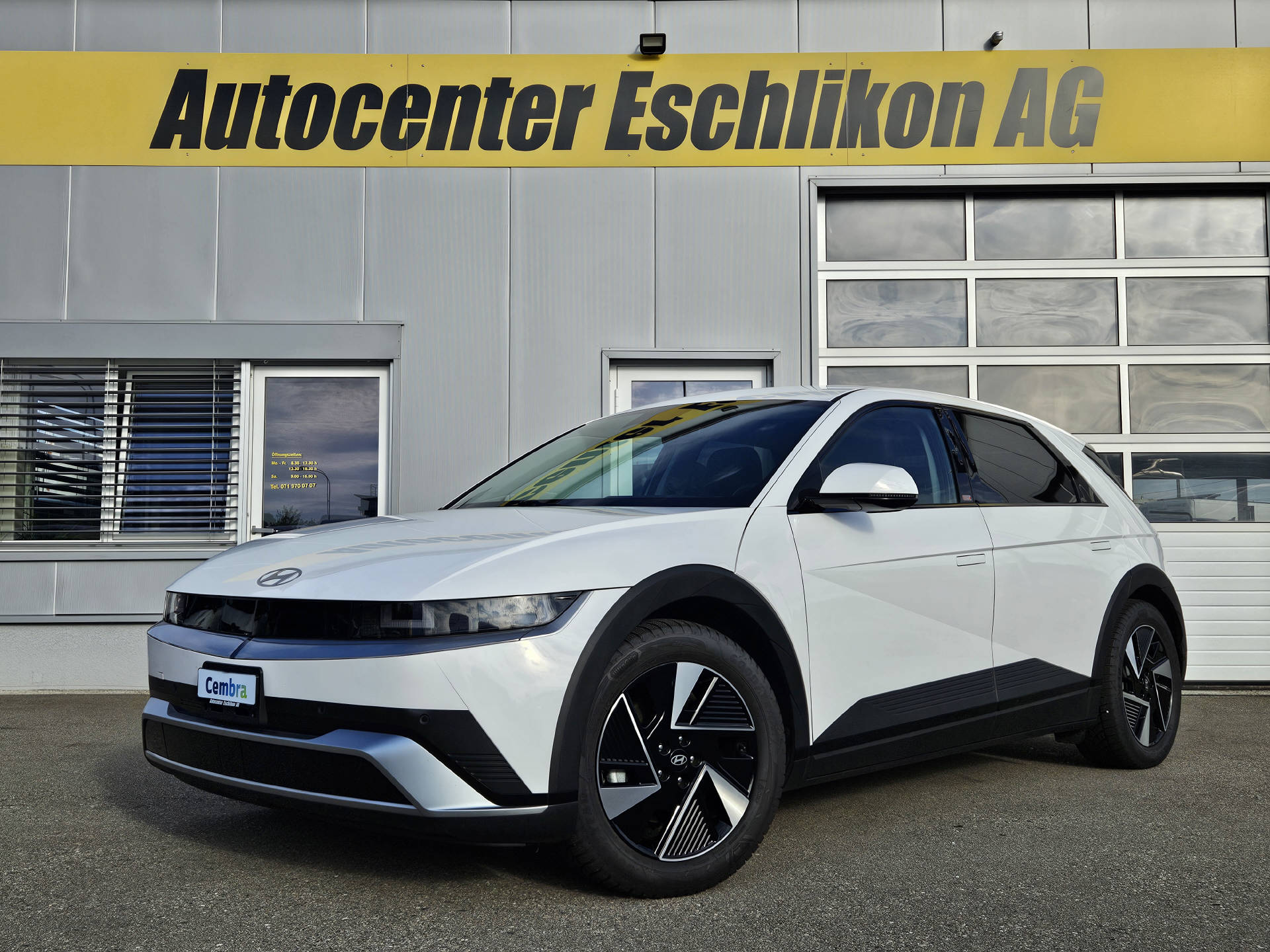 HYUNDAI Ioniq 5 84 kWh Amplia* Werksgarantie 5 Jahre ohne Kilometerbegrenzung * CH-Fahrzeug *-image-1