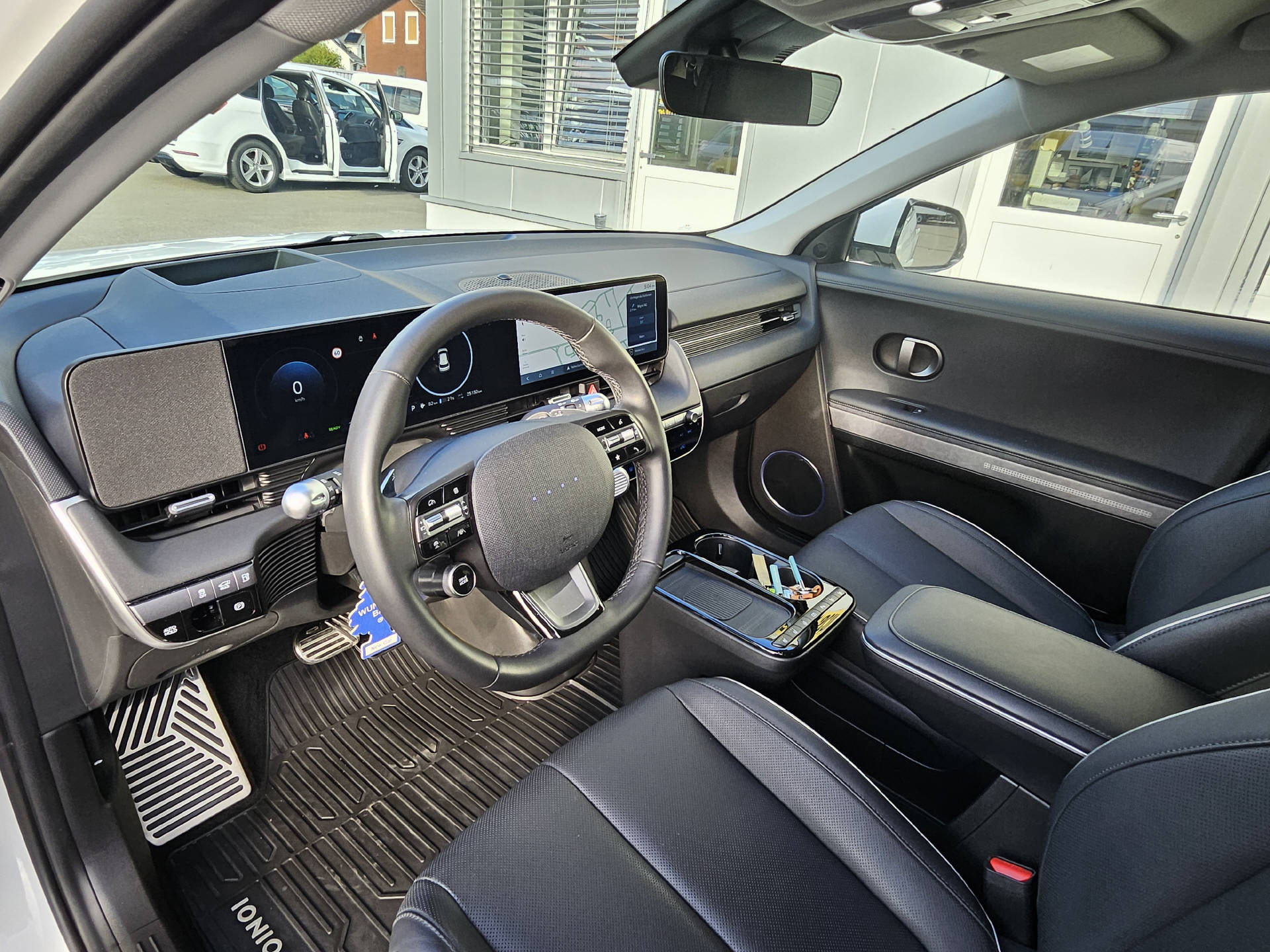 HYUNDAI Ioniq 5 84 kWh Amplia* Werksgarantie 5 Jahre ohne Kilometerbegrenzung * CH-Fahrzeug *-image-13