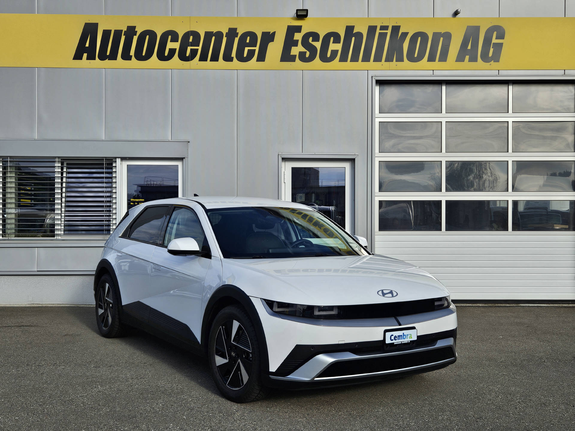 HYUNDAI Ioniq 5 84 kWh Amplia* Werksgarantie 5 Jahre ohne Kilometerbegrenzung * CH-Fahrzeug *-image-2