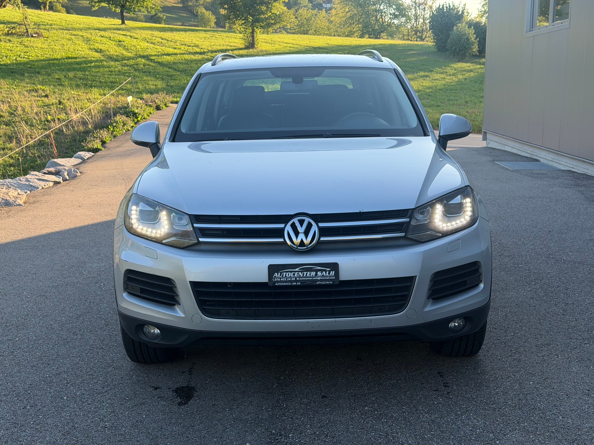 VW Touareg 4.2 TDI Tiptronic-image-2