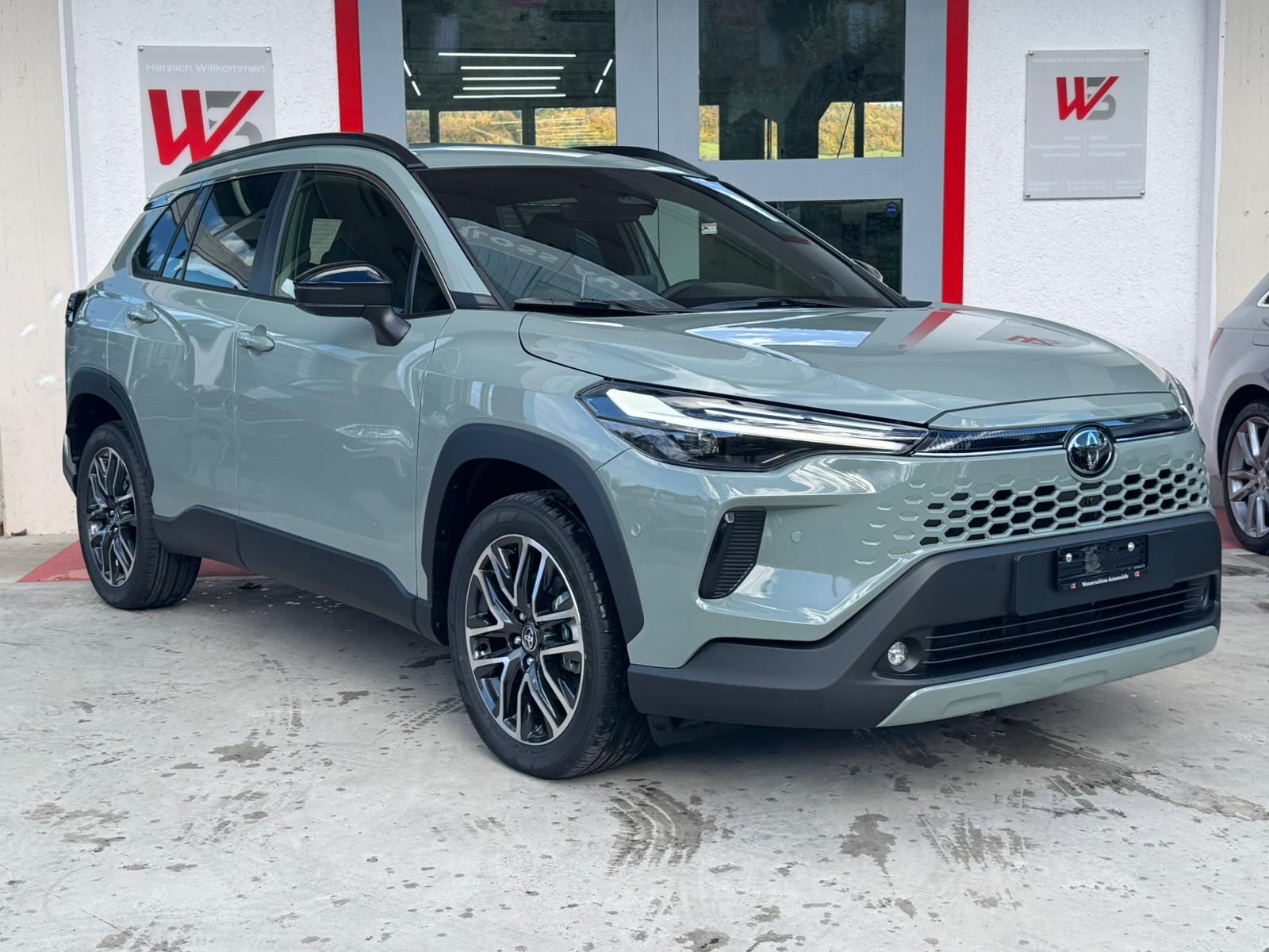 TOYOTA Corolla Cross 2.0 4WD Premium e-CVT NEW MODEL 2026-image-1