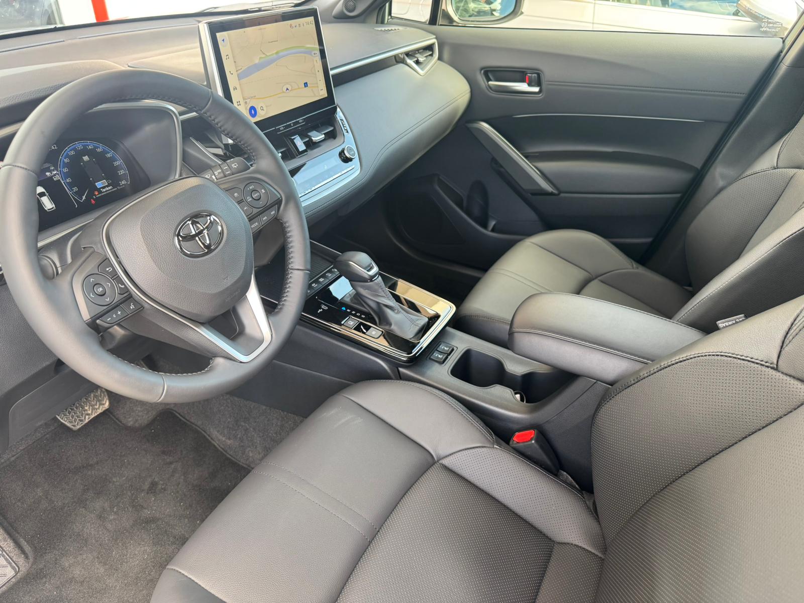 TOYOTA Corolla Cross 2.0 4WD Premium e-CVT NEW MODEL 2026-image-12