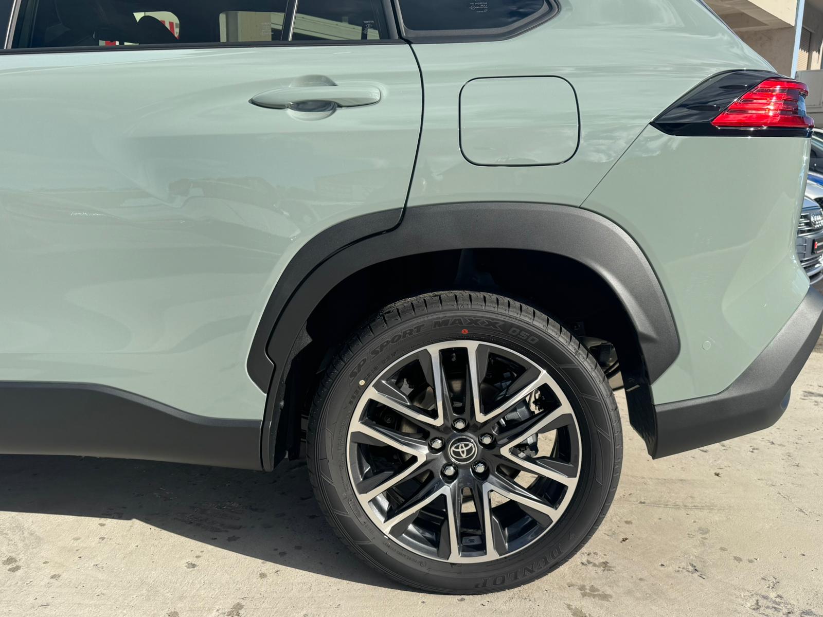TOYOTA Corolla Cross 2.0 4WD Premium e-CVT NEW MODEL 2026-image-8