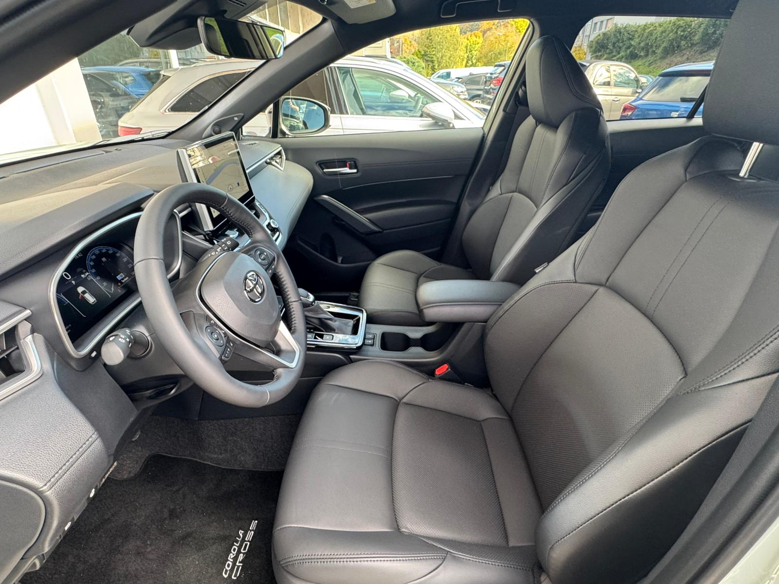 TOYOTA Corolla Cross 2.0 4WD Premium e-CVT NEW MODEL 2026-image-11