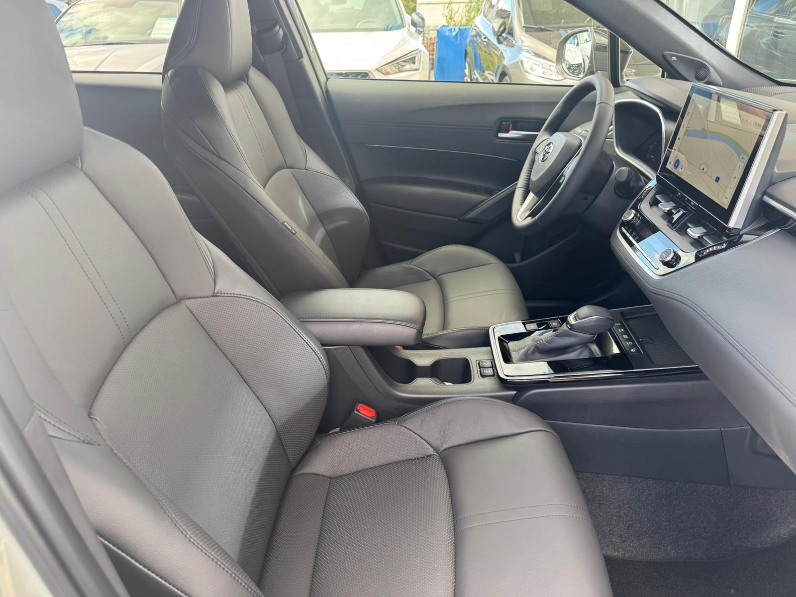 TOYOTA Corolla Cross 2.0 4WD Premium e-CVT NEW MODEL 2026-image-13