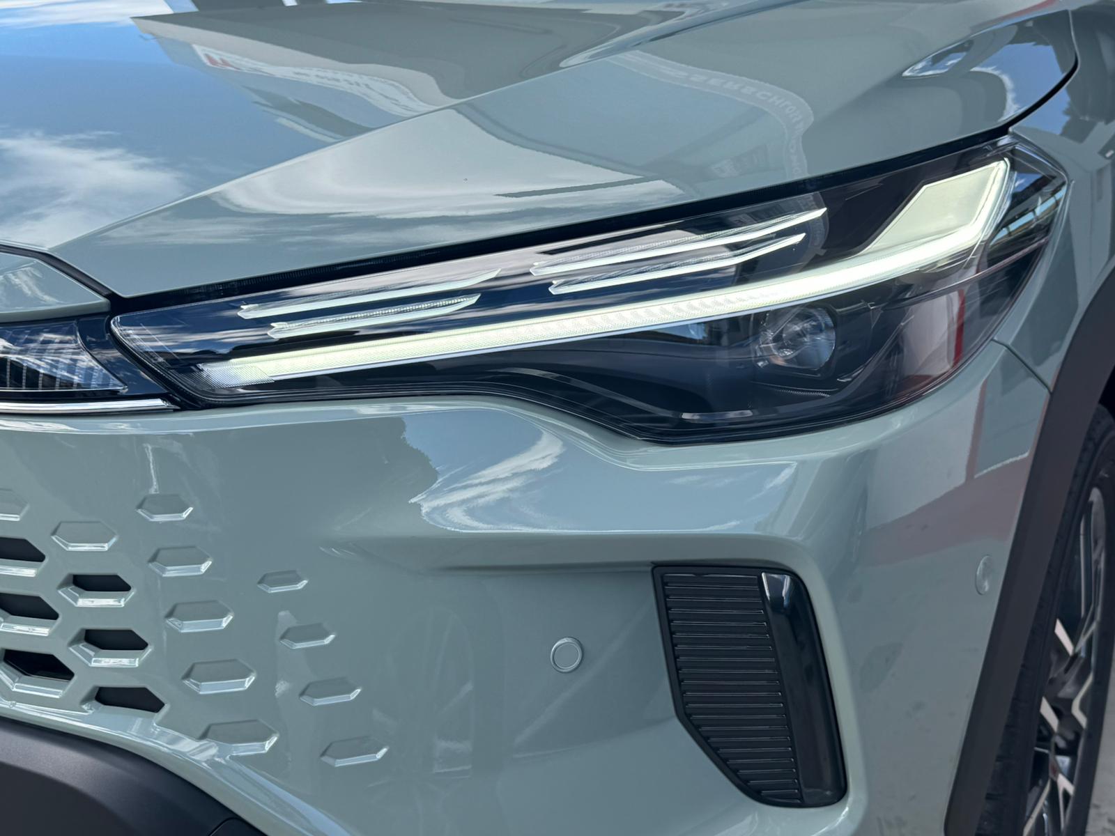 TOYOTA Corolla Cross 2.0 4WD Premium e-CVT NEW MODEL 2026-image-9