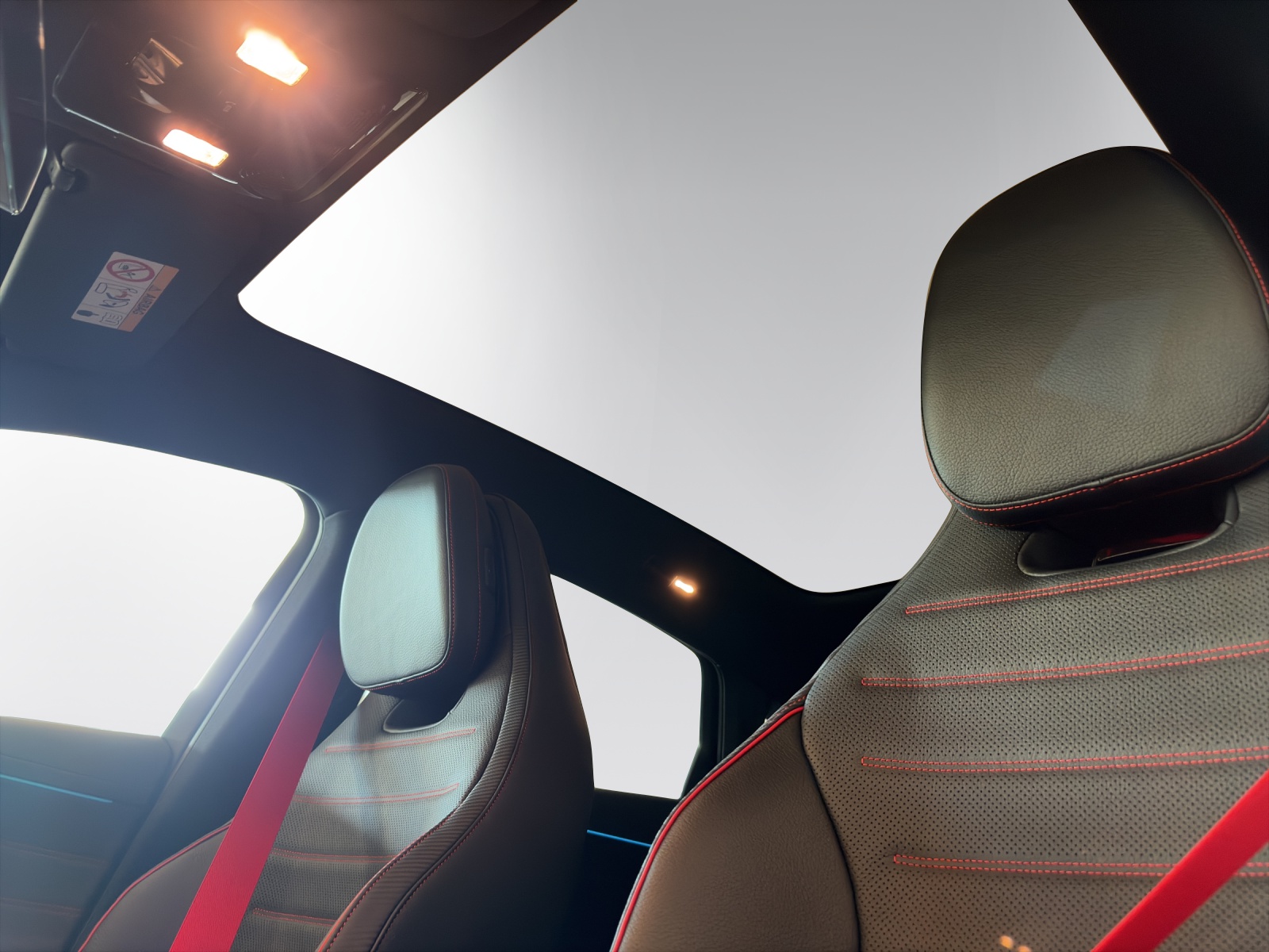 MERCEDES-BENZ C 400 EQ-image-9