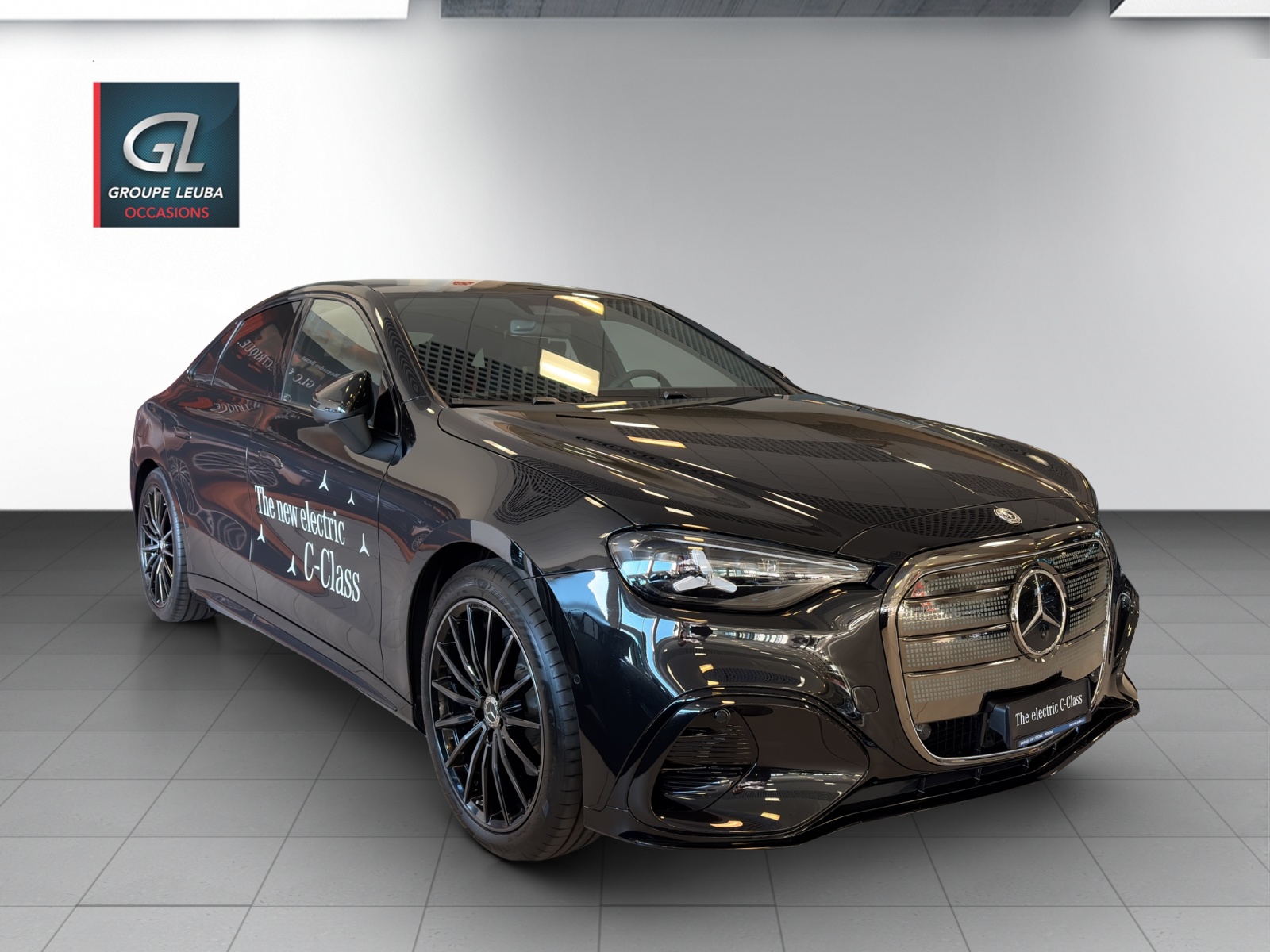 MERCEDES-BENZ C 400 EQ-image-0