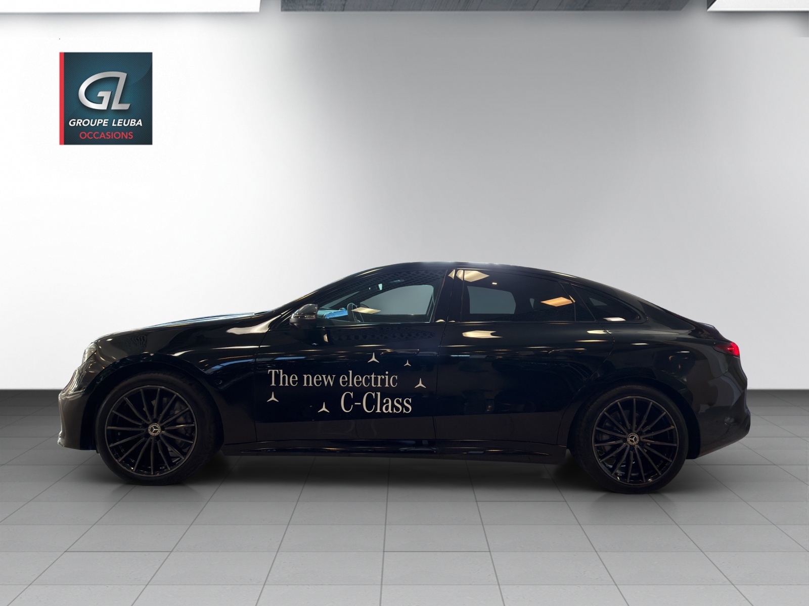 MERCEDES-BENZ C 400 EQ-image-2