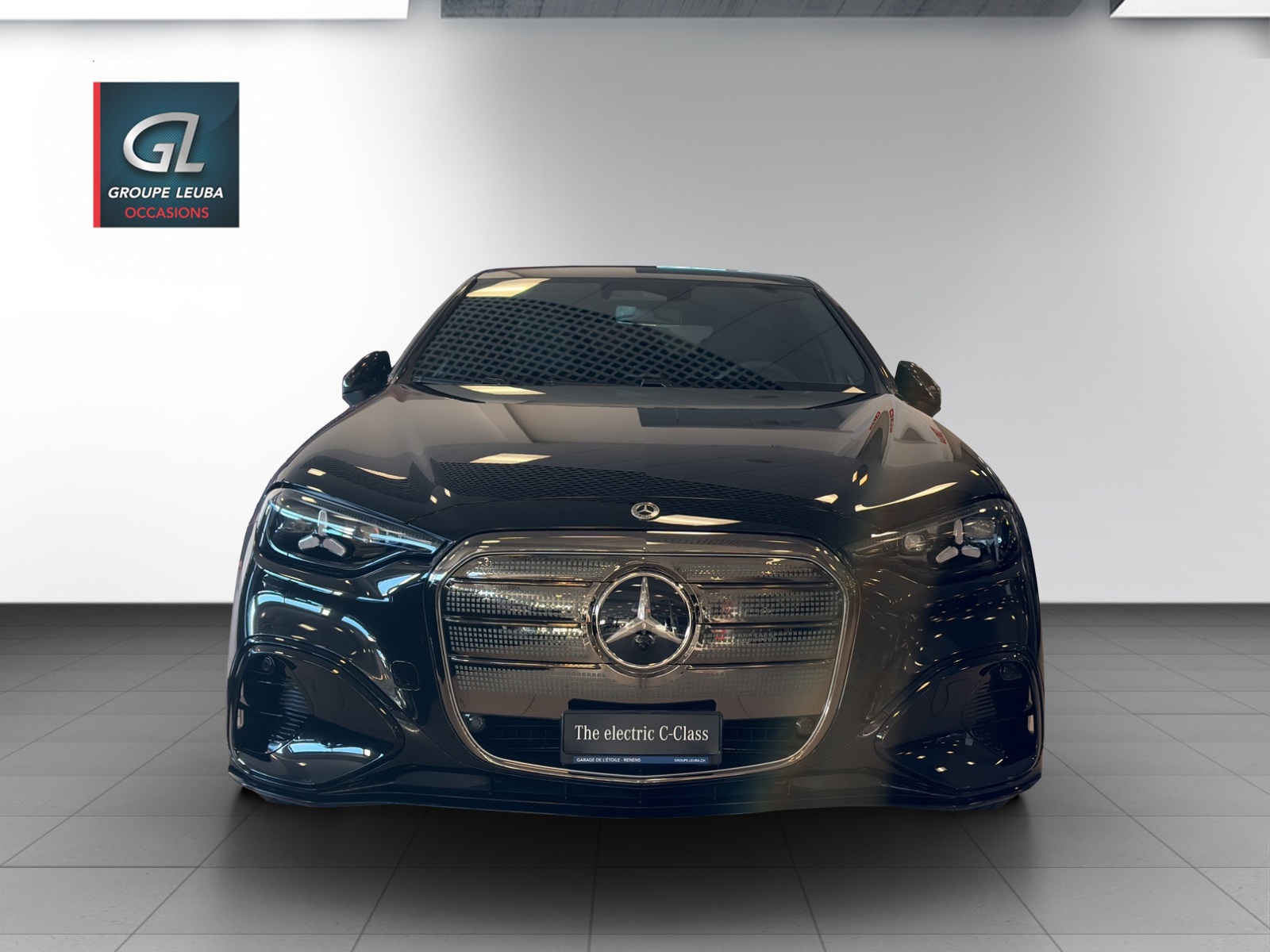 MERCEDES-BENZ C 400 EQ-image-1
