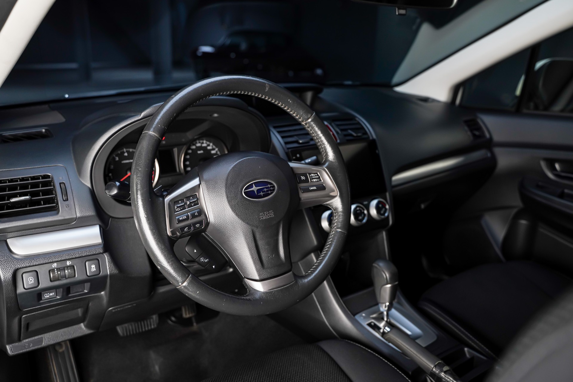 SUBARU XV 2.0 Swiss Two AWD CVT-image-9
