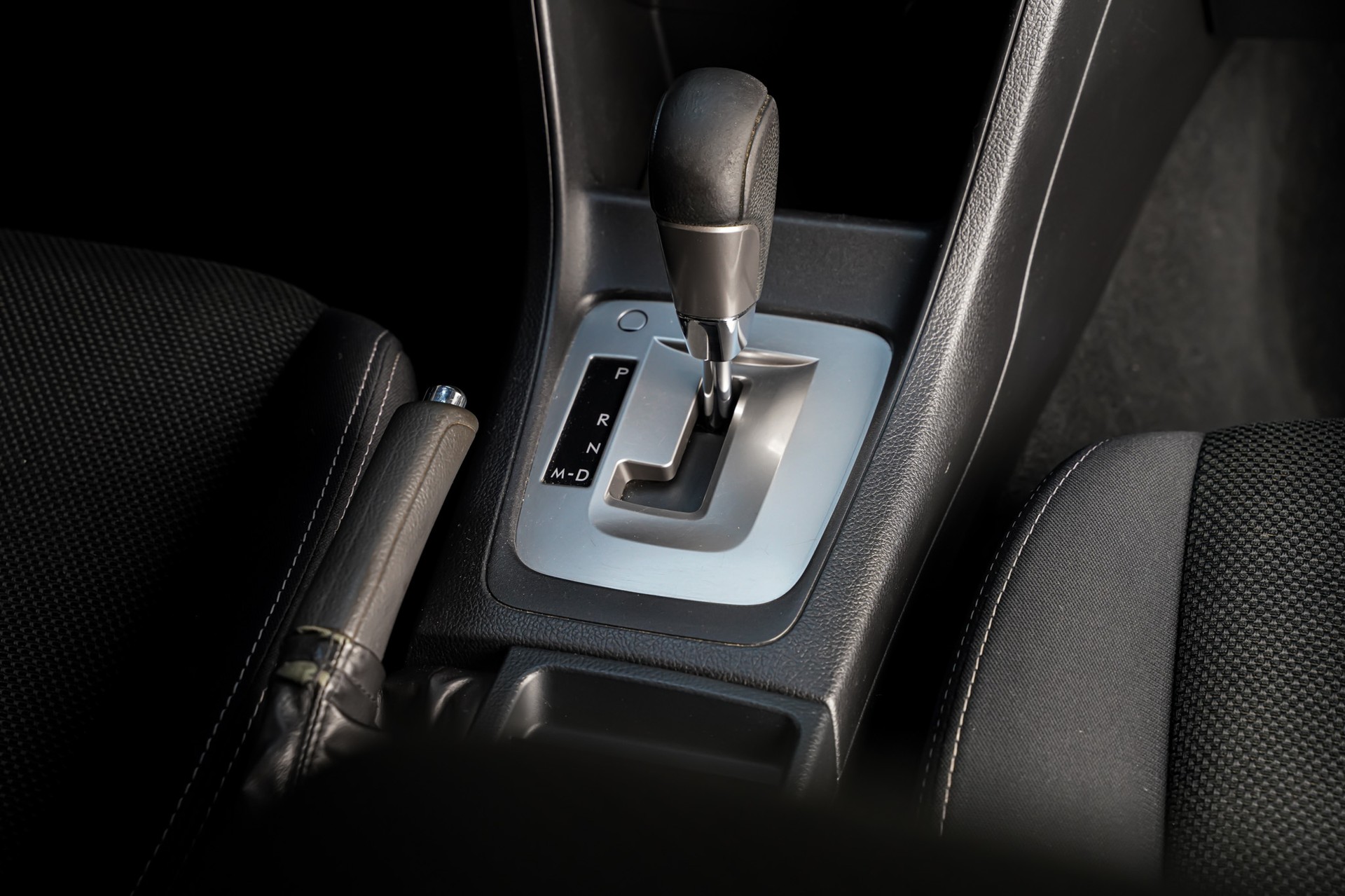SUBARU XV 2.0 Swiss Two AWD CVT-image-21