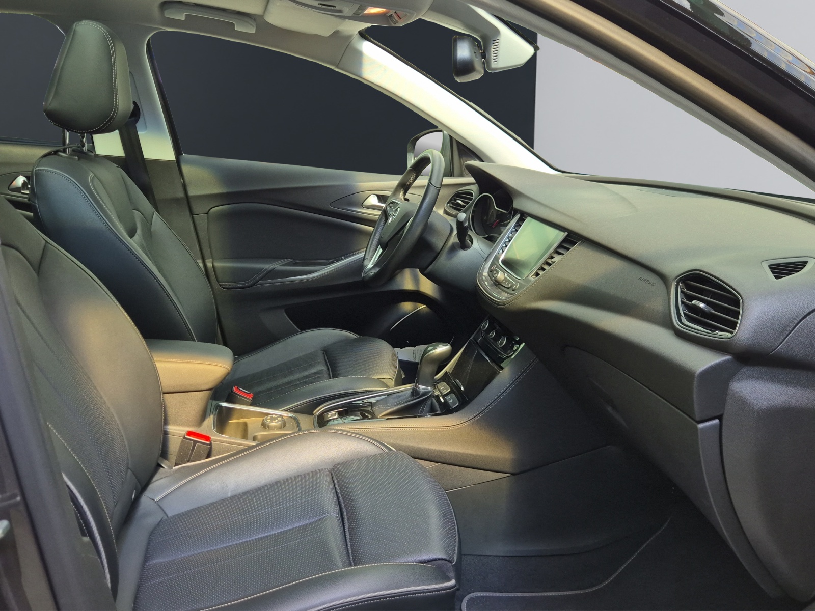 OPEL Grandland X 1.2 T Ultimate-image-13