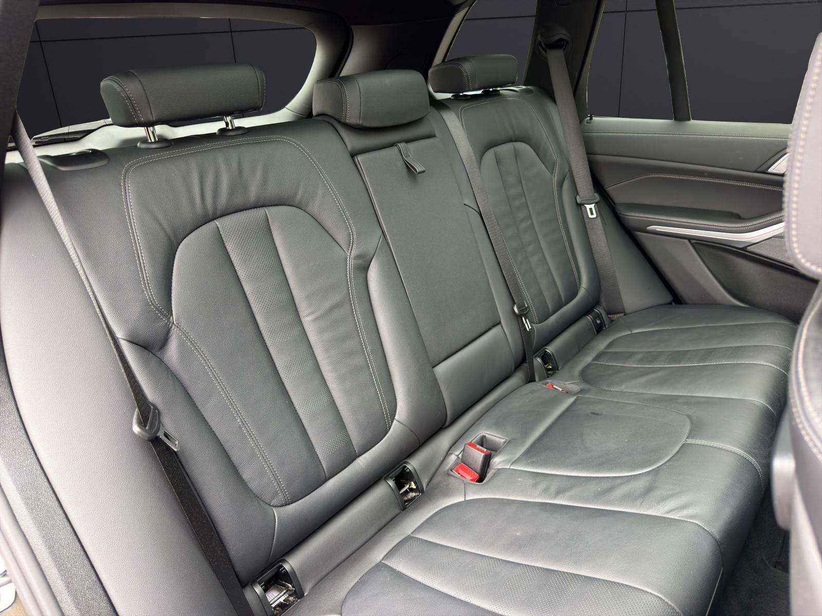 BMW X5 30d xDrive-image-13