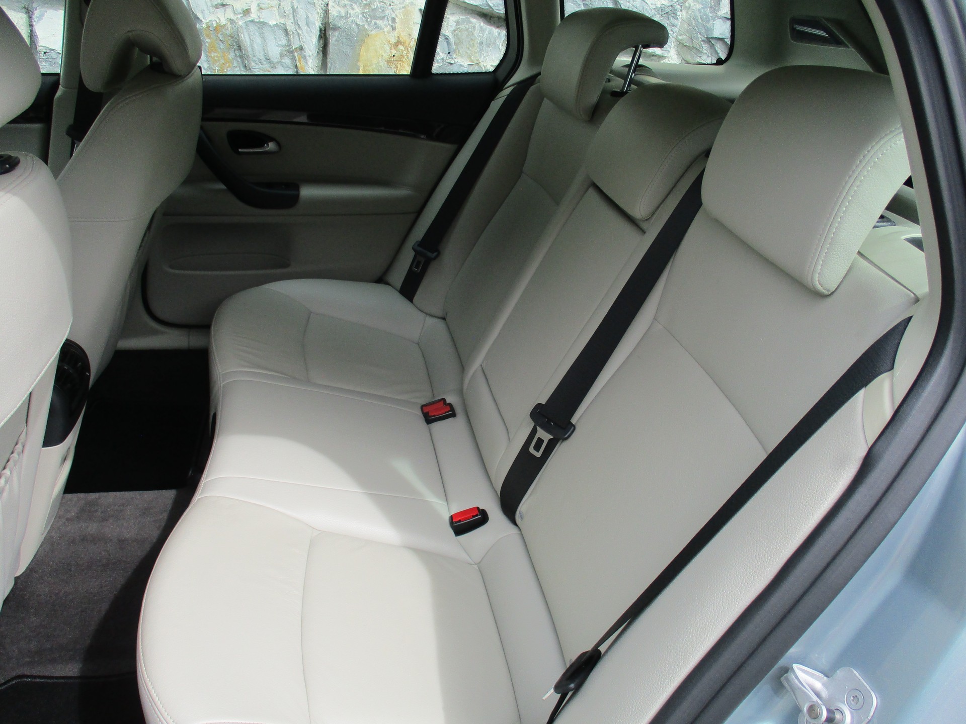 SAAB 9-3 1.9 TTiD Automatic-image-5